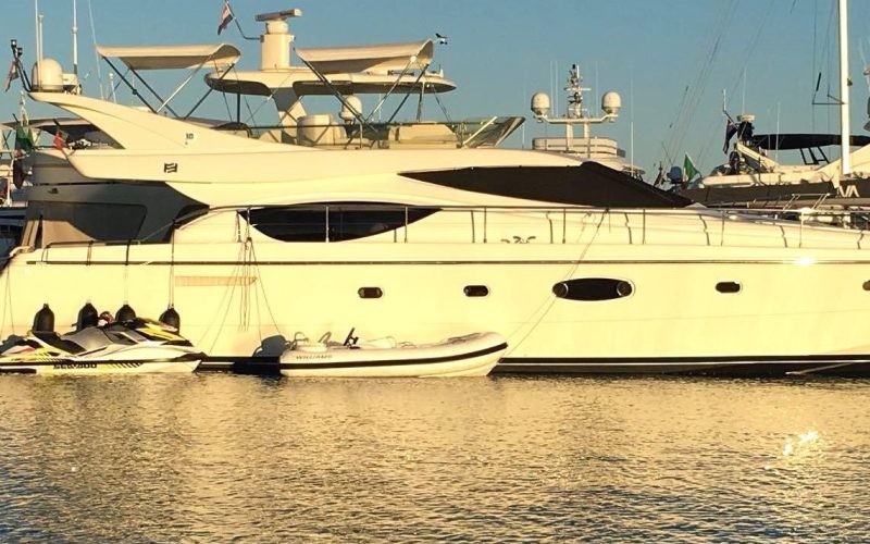 Ferretti 550 2005.